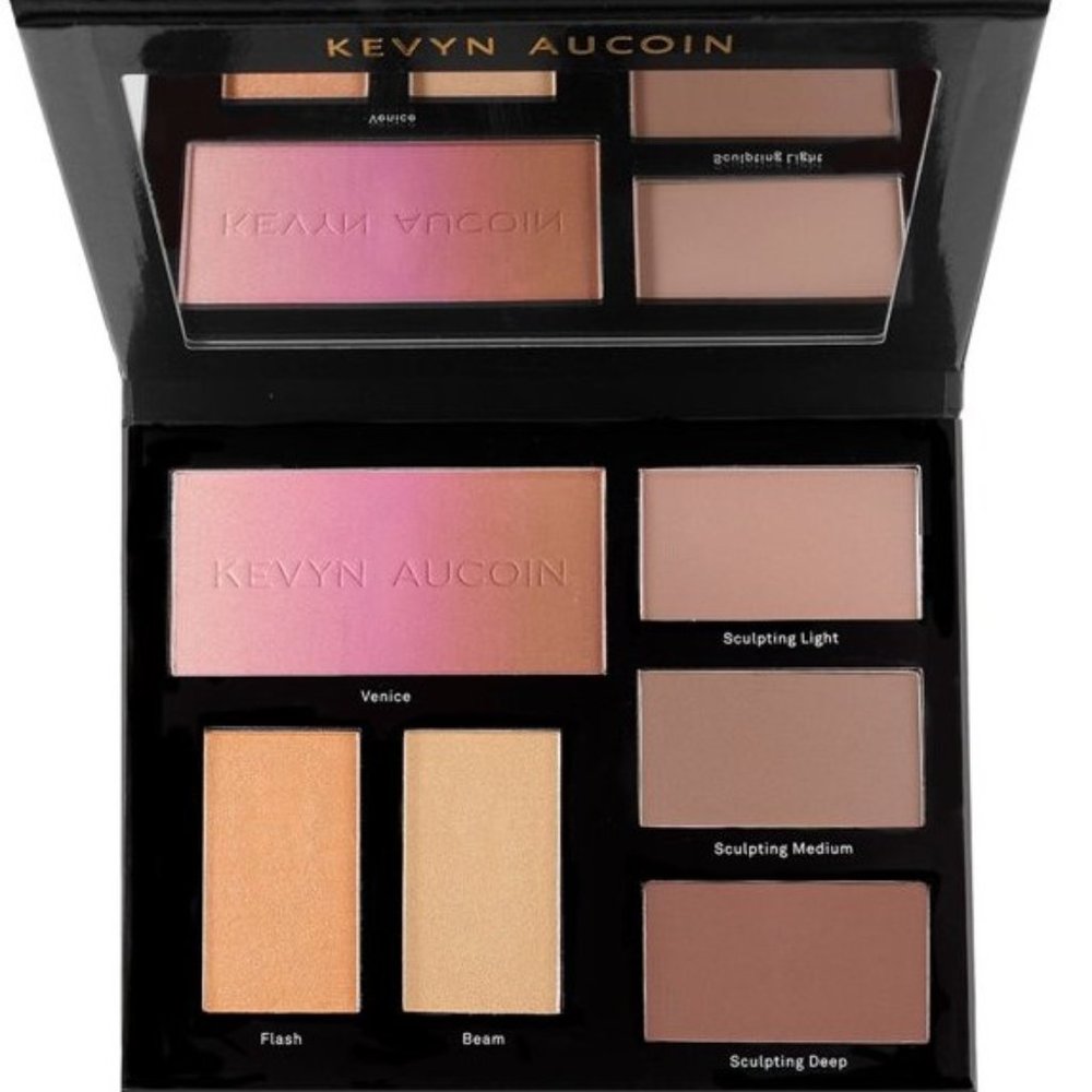 Kevin Aucoin The Contour Book Volume III  Brand New, not in original box.